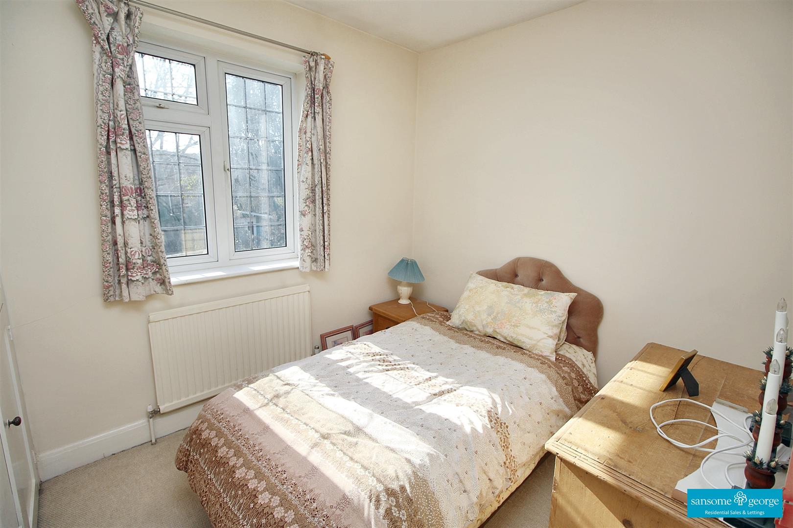 Weald Rise, Tilehurst, Reading